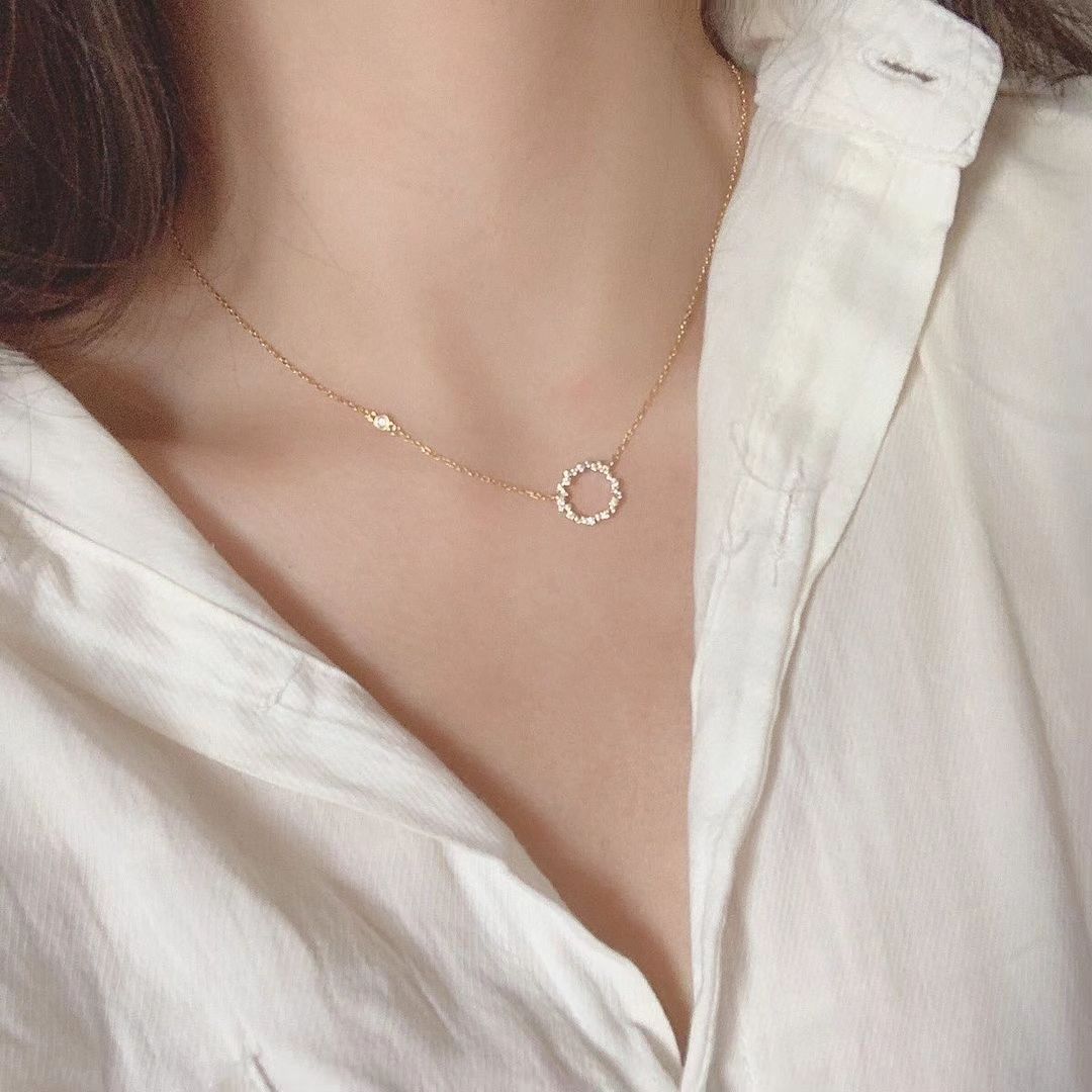 Lily's Circle of Elegance Necklace